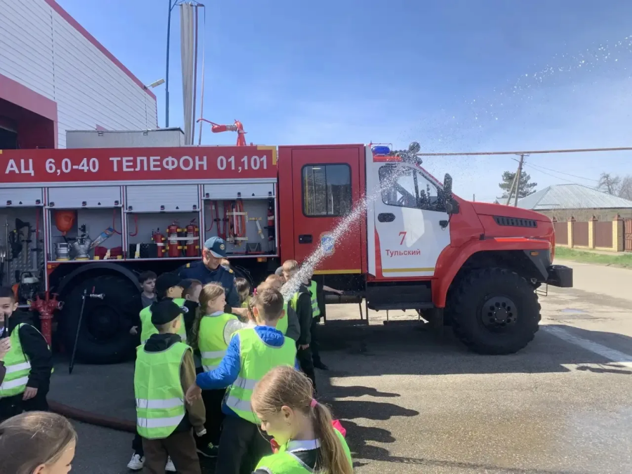 День открытых дверей в пожарно-спасательной части поселка Тульского